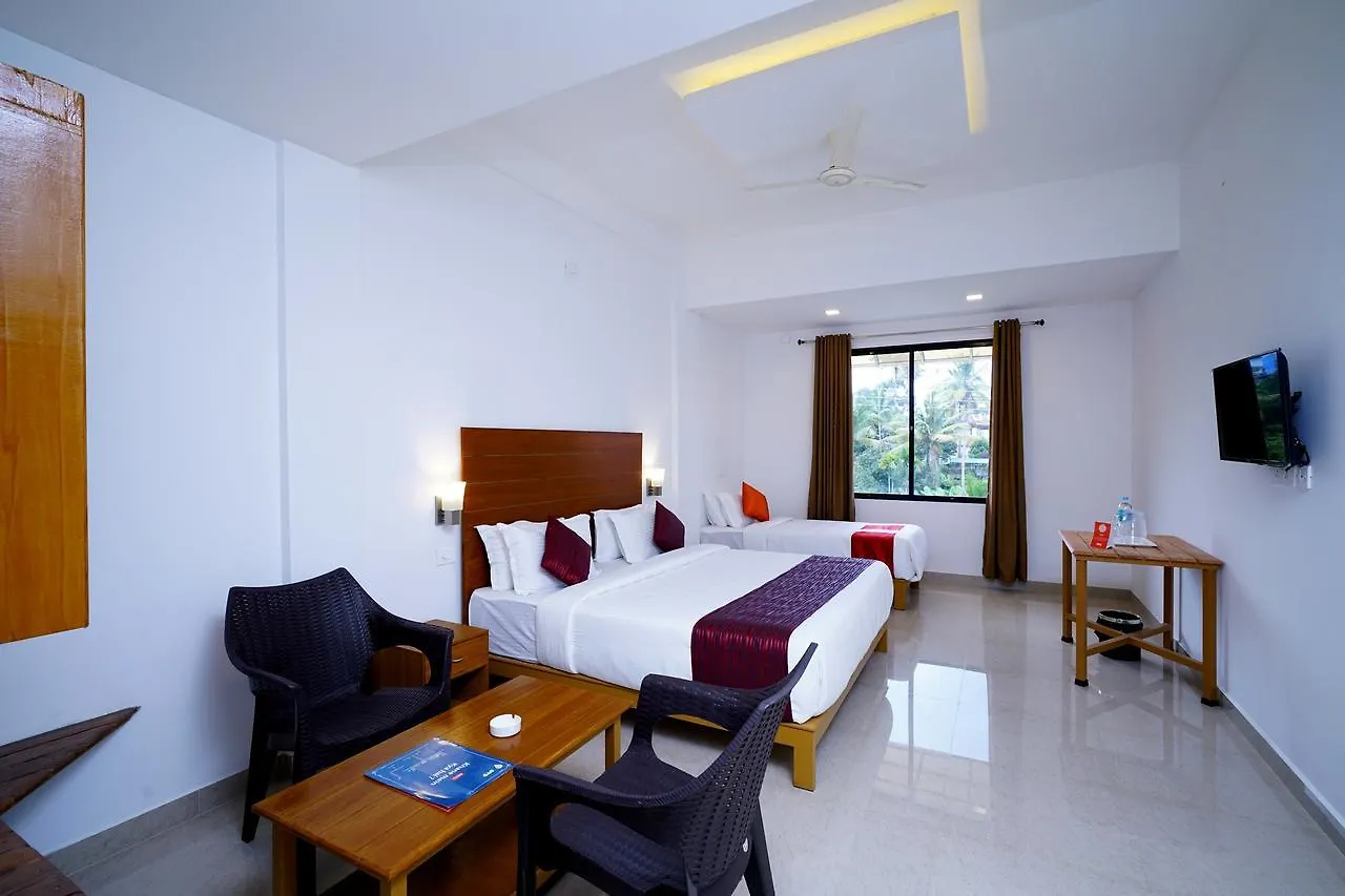 Hotel Oyo 9840 Salome Resorts Chithirapuram