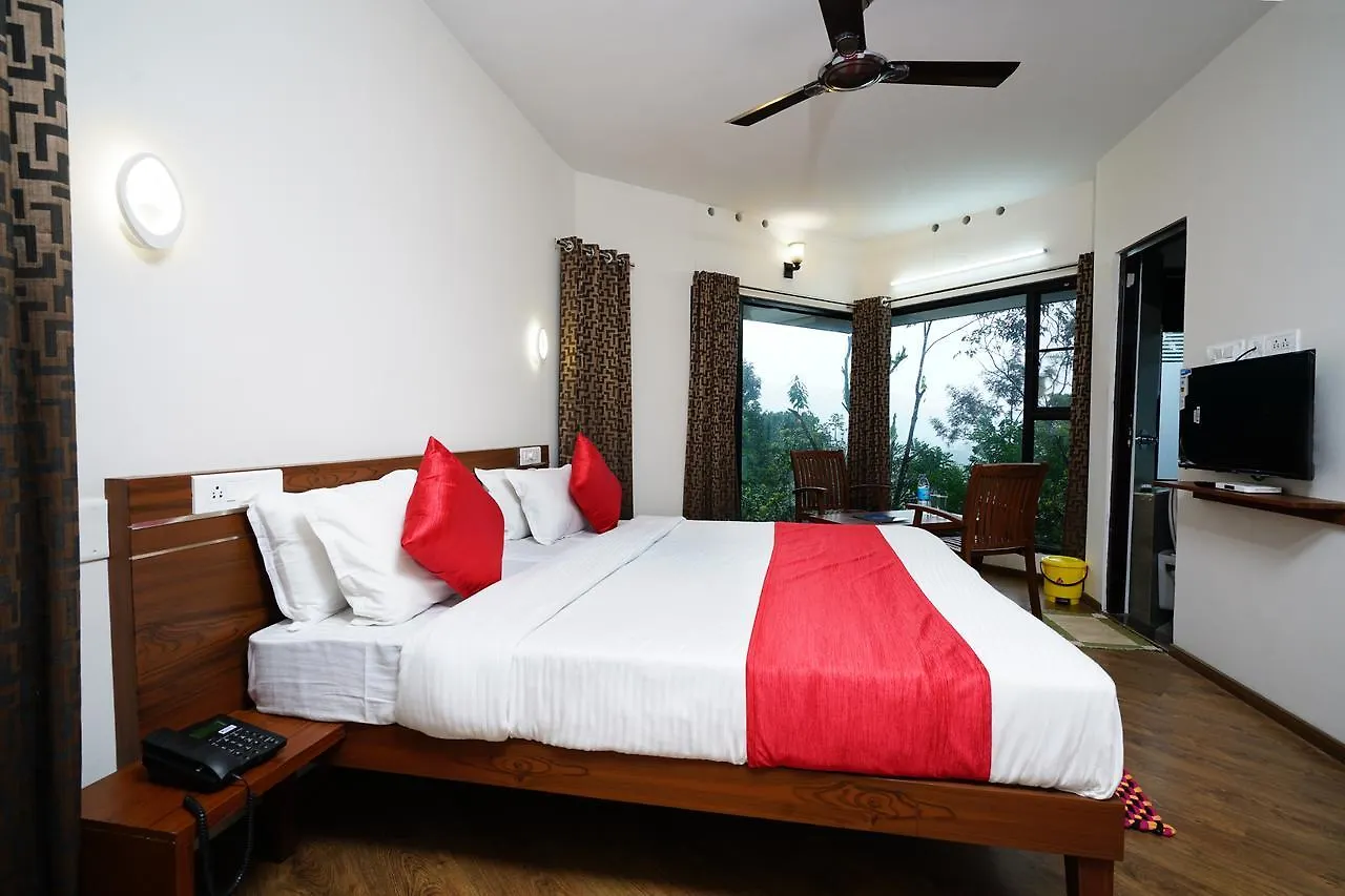 *** Hotel Oyo 9840 Salome Resorts Chithirapuram India