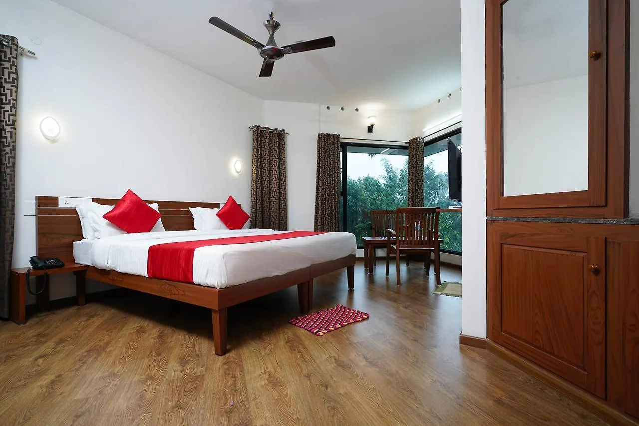 Oyo 9840 Salome Resorts Chithirapuram Hotel